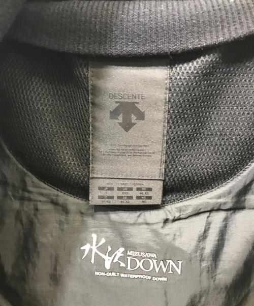 DESCENTE ALLTERRAIN（デザイント オルテライン）DESCENTE ALLTERRAIN (デザイント オルテライン) SHUTTLE DOWN JACKET ブラック サイズ:Sの古着・服飾アイテム