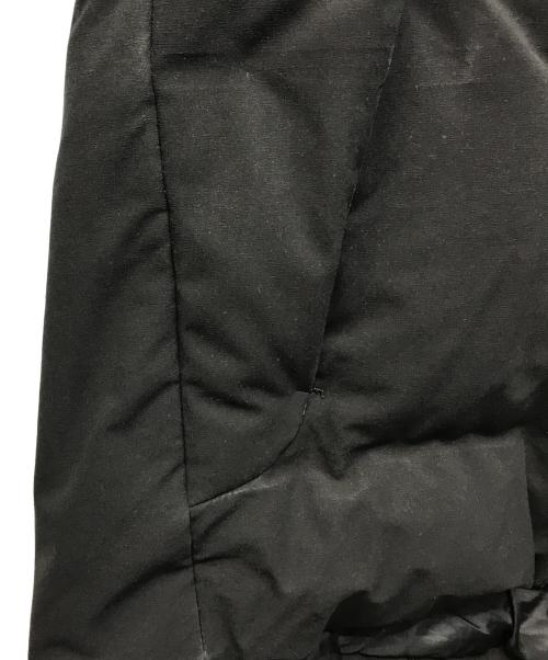 DESCENTE ALLTERRAIN（デザイント オルテライン）DESCENTE ALLTERRAIN (デザイント オルテライン) SHUTTLE DOWN JACKET ブラック サイズ:Sの古着・服飾アイテム