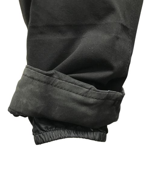 DESCENTE ALLTERRAIN（デザイント オルテライン）DESCENTE ALLTERRAIN (デザイント オルテライン) SHUTTLE DOWN JACKET ブラック サイズ:Sの古着・服飾アイテム