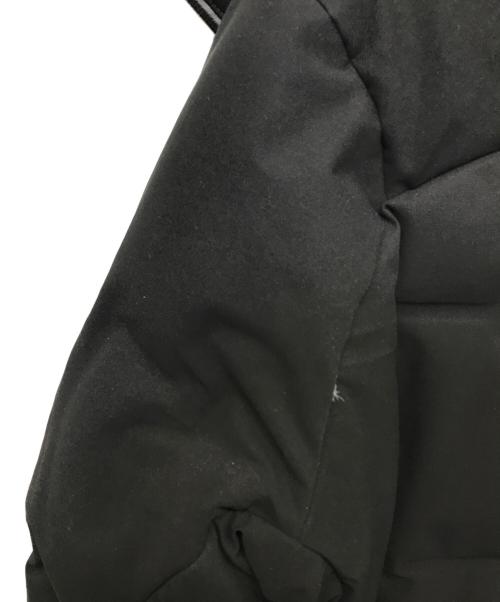 DESCENTE ALLTERRAIN（デザイント オルテライン）DESCENTE ALLTERRAIN (デザイント オルテライン) SHUTTLE DOWN JACKET ブラック サイズ:Sの古着・服飾アイテム