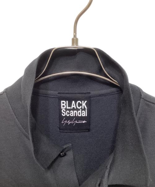 BLACK Scandal Yohji Yamamoto（ブラックスキャンダルヨウジヤマモト）BLACK Scandal Yohji Yamamoto (ブラックスキャンダルヨウジヤマモト) ロゴ刺繍ポロシャツ ブラック サイズ:４の古着・服飾アイテム