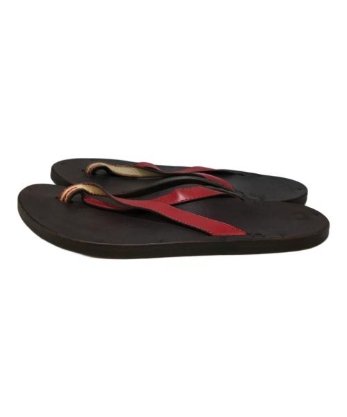 JUTTA NEUMANN（ユッタニューマン）JUTTA NEUMANN (ユッタニューマン) レザートングサンダル ブラック×レッド サイズ:B6の古着・服飾アイテム