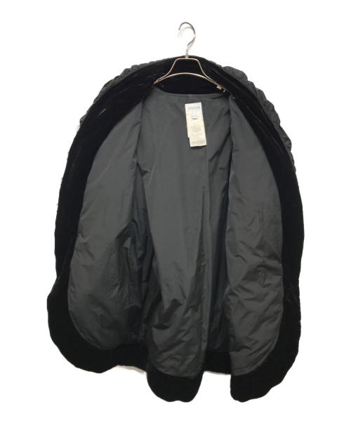 ARMANI COLLEZIONI（アルマーニ コレツィオーニ）ARMANI COLLEZIONI (アルマーニ コレツィオーニ) ベロア切替ショールカラーダウンコート ブラック サイズ:42の古着・服飾アイテム