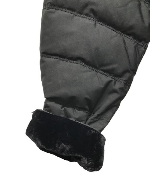 ARMANI COLLEZIONI（アルマーニ コレツィオーニ）ARMANI COLLEZIONI (アルマーニ コレツィオーニ) ベロア切替ショールカラーダウンコート ブラック サイズ:42の古着・服飾アイテム