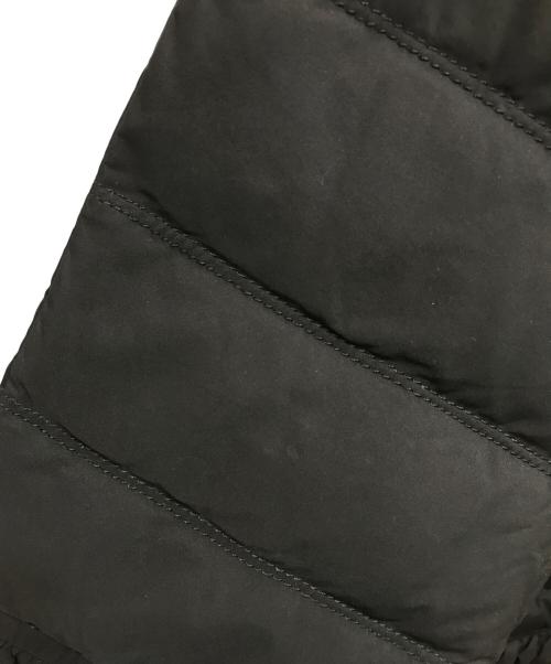 ARMANI COLLEZIONI（アルマーニ コレツィオーニ）ARMANI COLLEZIONI (アルマーニ コレツィオーニ) ベロア切替ショールカラーダウンコート ブラック サイズ:42の古着・服飾アイテム