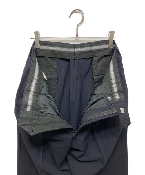 GIORGIO ARMANI（ジョルジョアルマーニ）GIORGIO ARMANI (ジョルジョアルマーニ) 2Bストライプセットアップスーツ ネイビー サイズ:48の古着・服飾アイテム