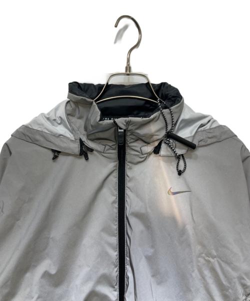 NIKE（ナイキ）NIKE (ナイキ) リフレクティブランニングジャケット グレー サイズ:SIZE Lの古着・服飾アイテム