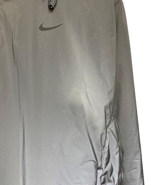NIKE（ナイキ）NIKE (ナイキ) リフレクティブランニングジャケット グレー サイズ:SIZE Lの古着・服飾アイテム