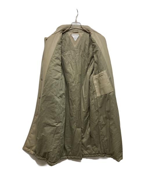 BOTTEGA VENETA（ボッテガベネタ）BOTTEGA VENETA (ボッテガベネタ) ディアスキンパデットコート ベージュ サイズ:46の古着・服飾アイテム