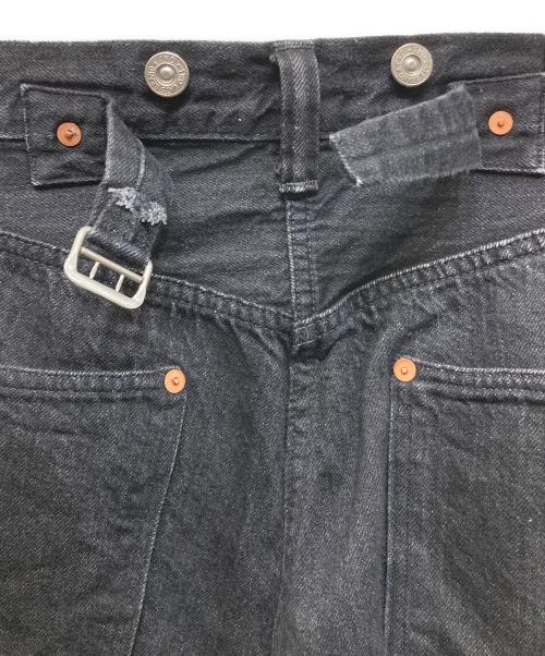 TCB jeans（ティーシービー ジーンズ）TCB JEANS (ティーシービー ジーンズ) 20's Jeans BKBK シンチバックデニムパンツ ブラック サイズ:SIZE 34の古着・服飾アイテム