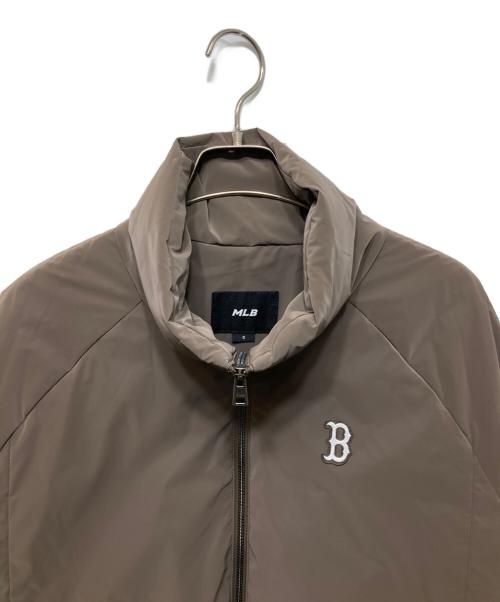 MLB（エムエルビー）MLB (エムエルビー) Crop Basic Curve Padding CLE ブラウン サイズ:Sの古着・服飾アイテム