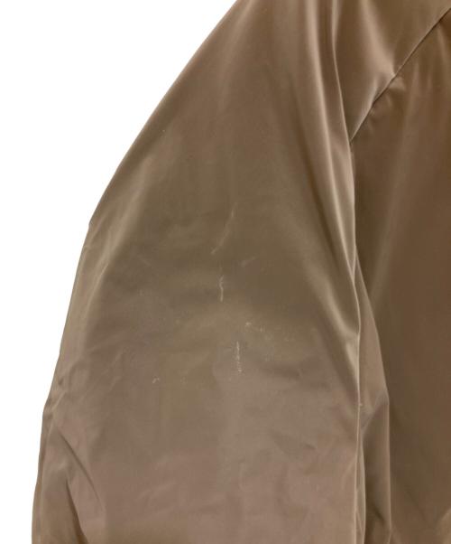 MLB（エムエルビー）MLB (エムエルビー) Crop Basic Curve Padding CLE ブラウン サイズ:Sの古着・服飾アイテム