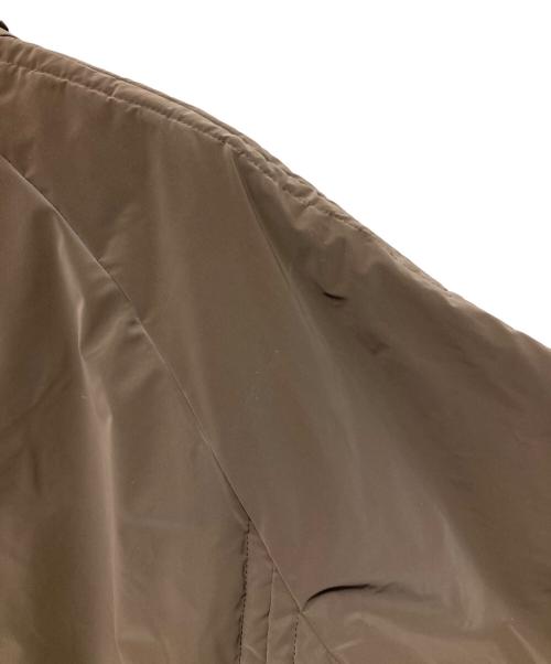 MLB（エムエルビー）MLB (エムエルビー) Crop Basic Curve Padding CLE ブラウン サイズ:Sの古着・服飾アイテム