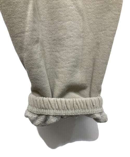 SUPREME（シュプリーム）Supreme (シュプリーム) Small Box Sweatpant ベージュ サイズ:SIZE Mの古着・服飾アイテム