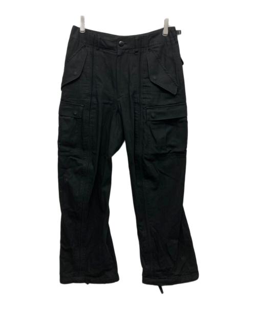 NVRFRGT（ネヴァーフォーゲット）NVRFRGT (ネヴァーフォーゲット) CENTER SEAM CURVED 3D CARGO PANTS ブラック サイズ:SIZE 1の古着・服飾アイテム