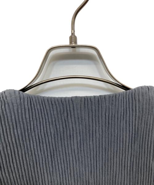 ISSEY MIYAKE（イッセイミヤケ）ISSEY MIYAKE (イッセイミヤケ) プリーツベスト グリーン サイズ:Mの古着・服飾アイテム