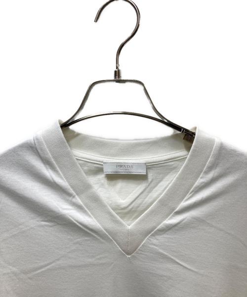 PRADA（プラダ）PRADA (プラダ) V Neck Cotton Tee ホワイト サイズ:Mの古着・服飾アイテム