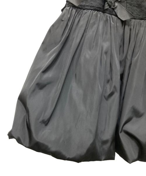 RED VALENTINO（レッドヴァレンティノ）RED VALENTINO (レッドヴァレンティノ) ミニリボン バルーンワンピース ブラック サイズ:00の古着・服飾アイテム