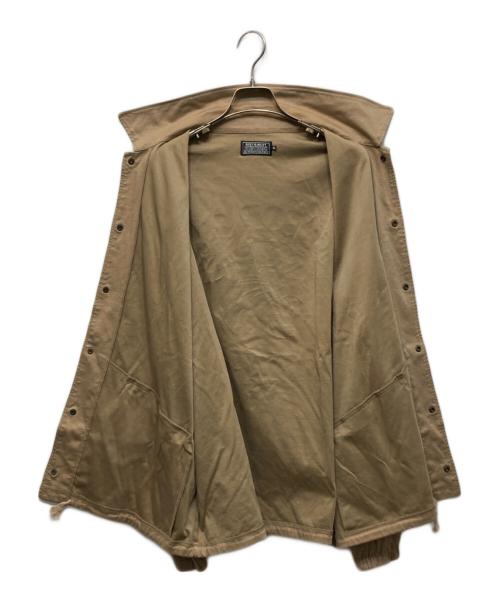 Hysteric Glamour（ヒステリックグラマー）Hysteric Glamour (ヒステリックグラマー) MOTOR CITY MICHIGAN コーチジャケット ベージュ サイズ:XLの古着・服飾アイテム