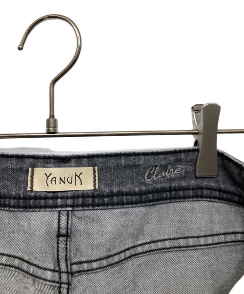 YANUK（ヤヌーク）YANUK (ヤヌーク) CLAIRE フレアデニムパンツ グレー サイズ:26の古着・服飾アイテム