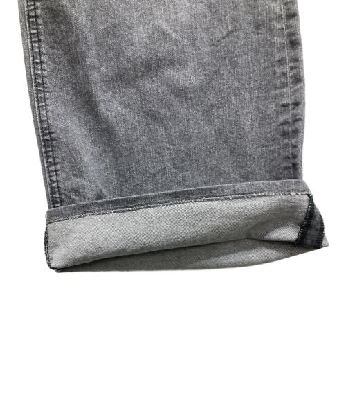 YANUK（ヤヌーク）YANUK (ヤヌーク) CLAIRE フレアデニムパンツ グレー サイズ:26の古着・服飾アイテム