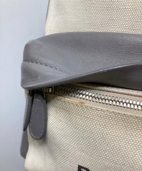 BALENCIAGA（バレンシアガ）BALENCIAGA (バレンシアガ) エクスクルーシブ/バックパック グレー×アイボリーの古着・服飾アイテム