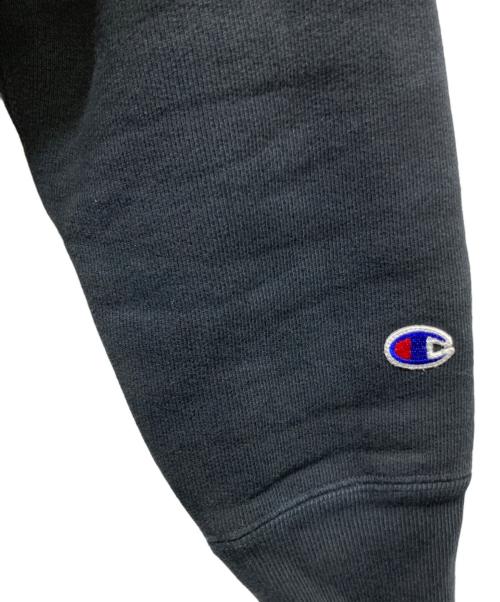 Champion（チャンピオン）Champion (チャンピオン) UNDERCOVER (アンダーカバー) VARIOUS ARTISTS プルオーバーパーカー ブラック サイズ:Sの古着・服飾アイテム