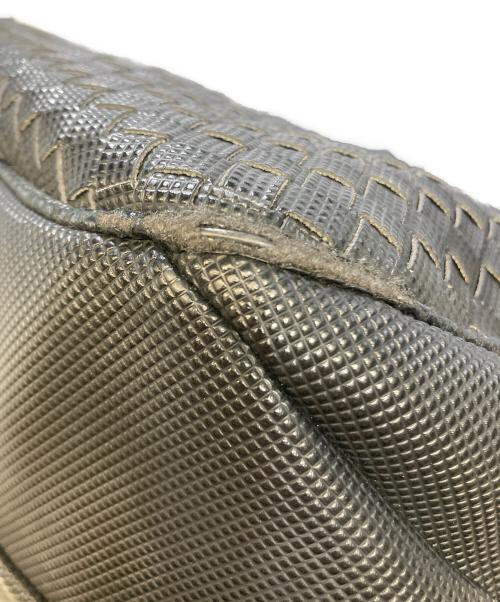 BOTTEGA VENETA（ボッテガベネタ）BOTTEGA VENETA (ボッテガベネタ) イントレチャートカンパーナワンショルダーバッグ ブラックの古着・服飾アイテム