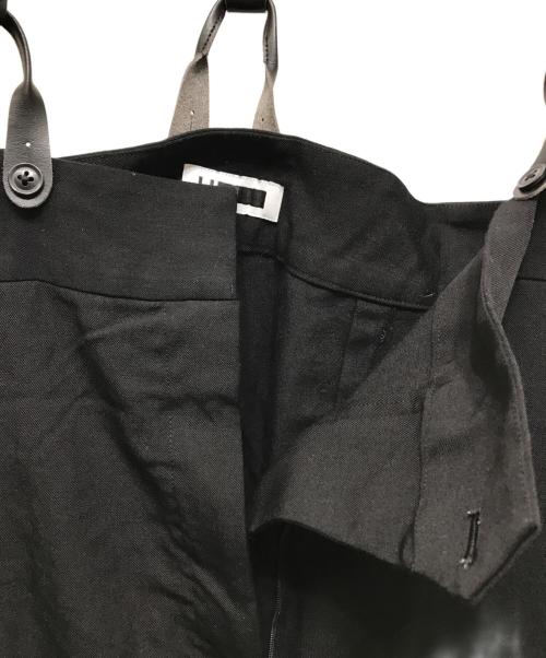 H BEAUTY&YOUTH（エイチ ビューティー&ユース）H BEAUTY&YOUTH (エイチ ビューティー&ユース) Tropical high waist suspender pants ブラック サイズ:Mの古着・服飾アイテム