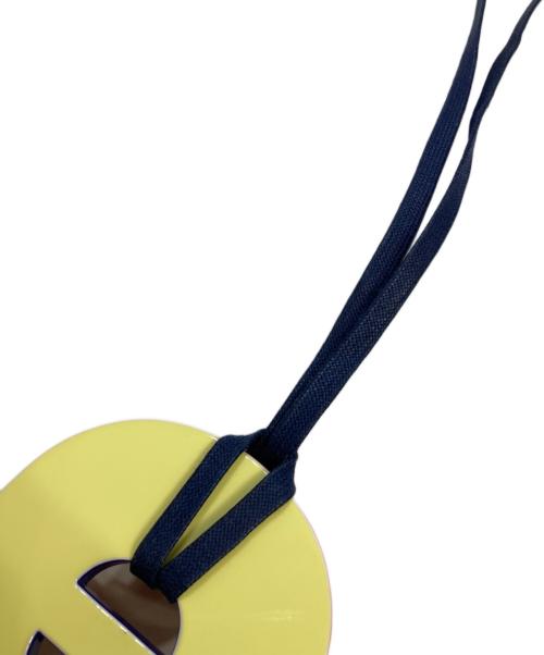 HERMES（エルメス）HERMES (エルメス) シェーヌダンクル ペンダント ラッカーウッド イエロー×オレンジの古着・服飾アイテム