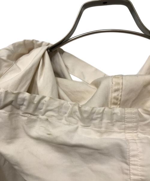 DRIES VAN NOTEN（ドリスヴァンノッテン）DRIES VAN NOTEN (ドリスヴァンノッテン) フーデッドコート アイボリー サイズ:Mの古着・服飾アイテム