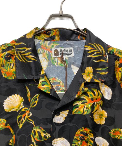 A BATHING APE（ア ベイシング エイプ）A BATHING APE (ア ベイシング エイプ) Vacation Pattern Open Collar Shirt ブラック サイズ:XL 未使用品の古着・服飾アイテム
