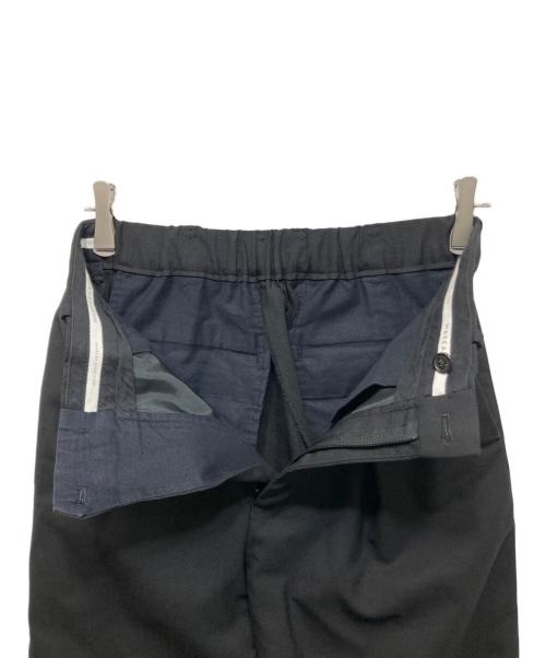 MARKAWARE（マーカウェア）MARKAWARE (マーカウェア) ORGANIC WOOL TROPICAL PEGTOP TROUSERS ブラック サイズ:1の古着・服飾アイテム