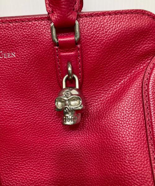 ALEXANDER McQUEEN（アレキサンダーマックイーン）ALEXANDER McQUEEN (アレキサンダーマックイーン) Calfskin Small Skull Padlock Zip Around Tote レッドの古着・服飾アイテム