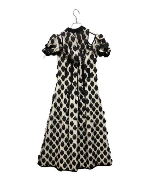 SELF PORTRAIT（セルフ ポートレイト）SELF PORTRAIT (セルフ ポートレイト) 総柄ノースリーブワンピース ホワイト×ブラック サイズ:XSの古着・服飾アイテム