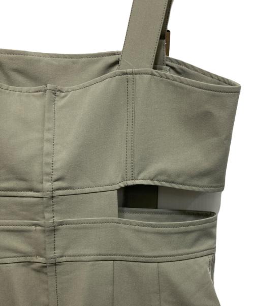 UN3D.（アンスリード）UN3D. (アンスリード) DROOP SHOULDER AIO カーキ サイズ:38 未使用品の古着・服飾アイテム