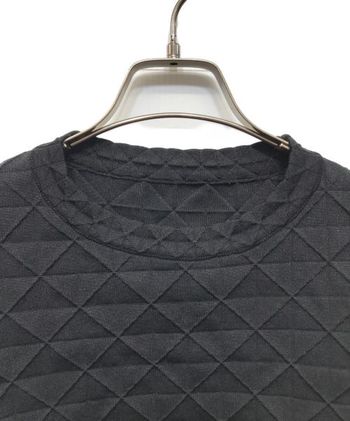 A-POC ABLE ISSEY MIYAKE（エイポック エイブル イッセイ ミヤケ）A-POC ABLE ISSEY MIYAKE (エイポック エイブル イッセイ ミヤケ) カラット柄クルーネックニット ブラック サイズ:3の古着・服飾アイテム