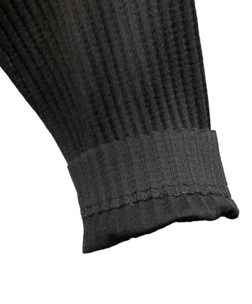 HOMME PLISSE ISSEY MIYAKE（オム プリッセ イッセイ ミヤケ）HOMME PLISSE ISSEY MIYAKE (オム プリッセ イッセイ ミヤケ) プリーツシャツ ブラック サイズ:3の古着・服飾アイテム