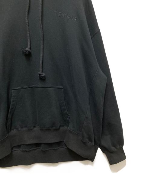 TENHALF（テンハーフ）TENHALF (テンハーフ) プルオーバーパーカー ブラック サイズ:FREEの古着・服飾アイテム