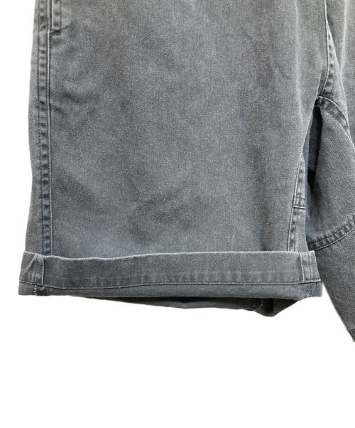 SUPREME（シュプリーム）Supreme (シュプリーム) ハーフパンツ グレー サイズ:Sの古着・服飾アイテム