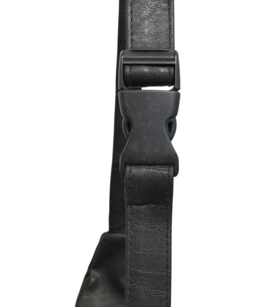 HARLEY-DAVIDSON（ハーレーダビッドソン）HARLEY-DAVIDSON (ハーレーダビッドソン) レザースタッズボディバッグ ブラックの古着・服飾アイテム