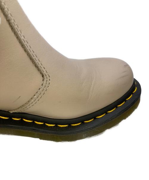 Dr.Martens（ドクターマーチン）Dr.Martens (ドクターマーチン) サイドゴアブーツ ベージュ サイズ:37の古着・服飾アイテム