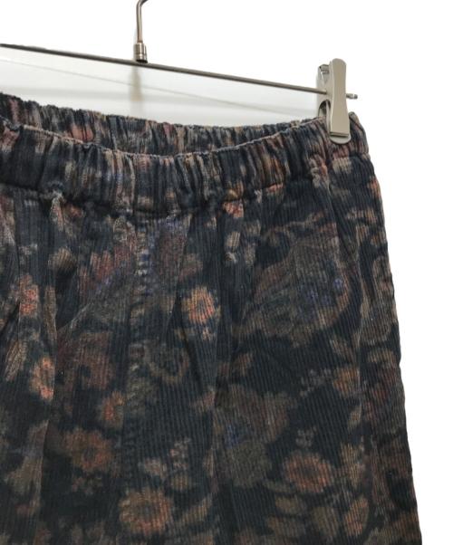 yuan（ユアン）yuan (ユアン) BOTANICAL CORDUROY PANTS（ボタニカルコーデュロイパンツ） ブラック サイズ:FREEの古着・服飾アイテム