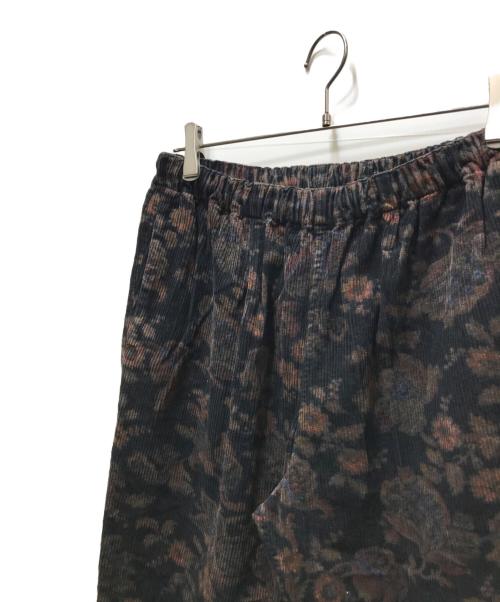 yuan（ユアン）yuan (ユアン) BOTANICAL CORDUROY PANTS（ボタニカルコーデュロイパンツ） ブラック サイズ:FREEの古着・服飾アイテム