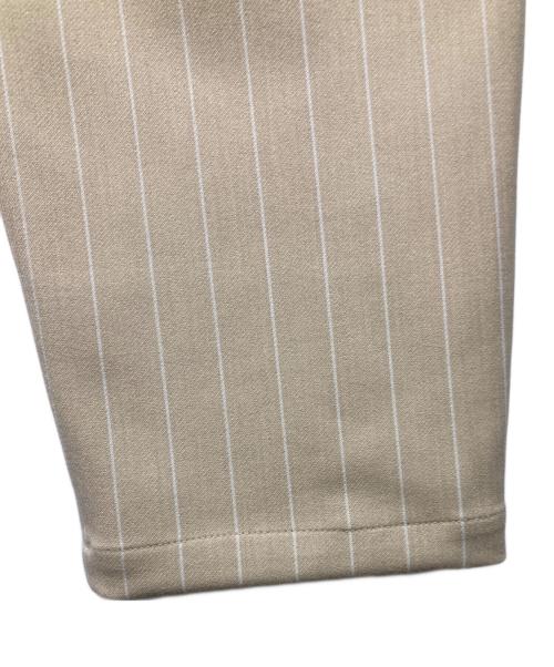 KITH（キス）KITH (キス) ピンストライプパンツ ベージュ サイズ:Mの古着・服飾アイテム