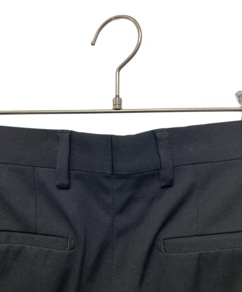 DOLCE & GABBANA（ドルチェ＆ガッバーナ）DOLCE & GABBANA (ドルチェ＆ガッバーナ) 薔薇刺繍パンツ ブラック サイズ:44の古着・服飾アイテム