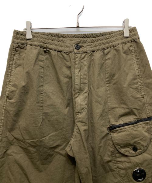 C.P COMPANY（シーピーカンパニー）C.P COMPANY (シーピーカンパニー) Microreps Boxy Cargo Lens Pants グリーン サイズ:48の古着・服飾アイテム