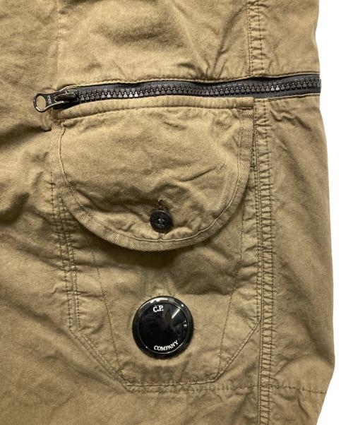 C.P COMPANY（シーピーカンパニー）C.P COMPANY (シーピーカンパニー) Microreps Boxy Cargo Lens Pants グリーン サイズ:48の古着・服飾アイテム