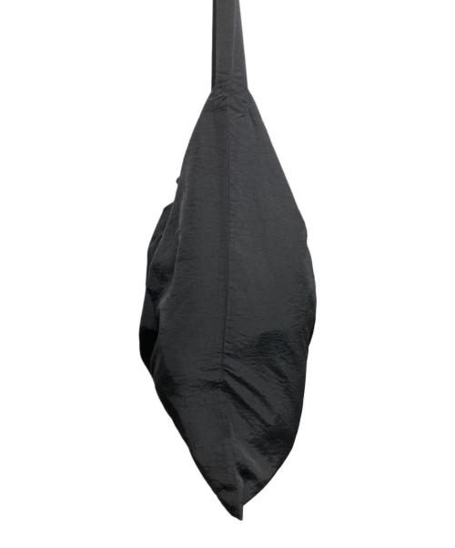 everyone（エブリワン）everyone (エブリワン) everyone nylon big shoulder bag ブラックの古着・服飾アイテム