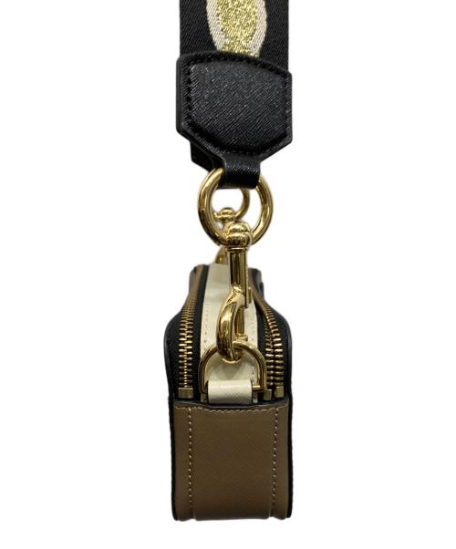 MARC JACOBS（マークジェイコブス）MARC JACOBS (マークジェイコブス) The Snapshot leather camera bag ブラウンの古着・服飾アイテム